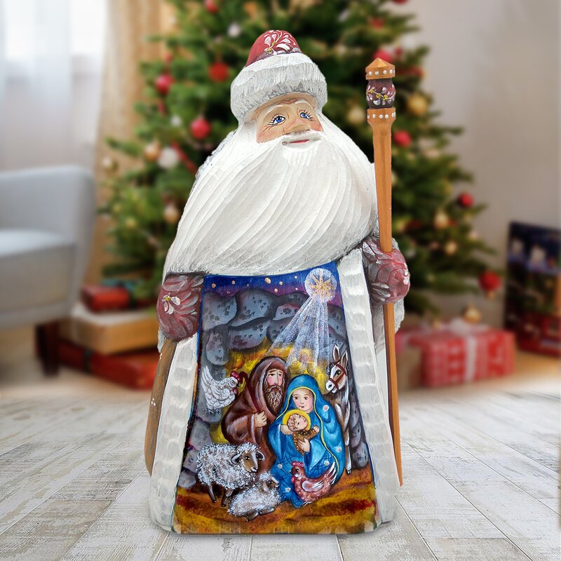 Wooden Santa Claus figurine 9